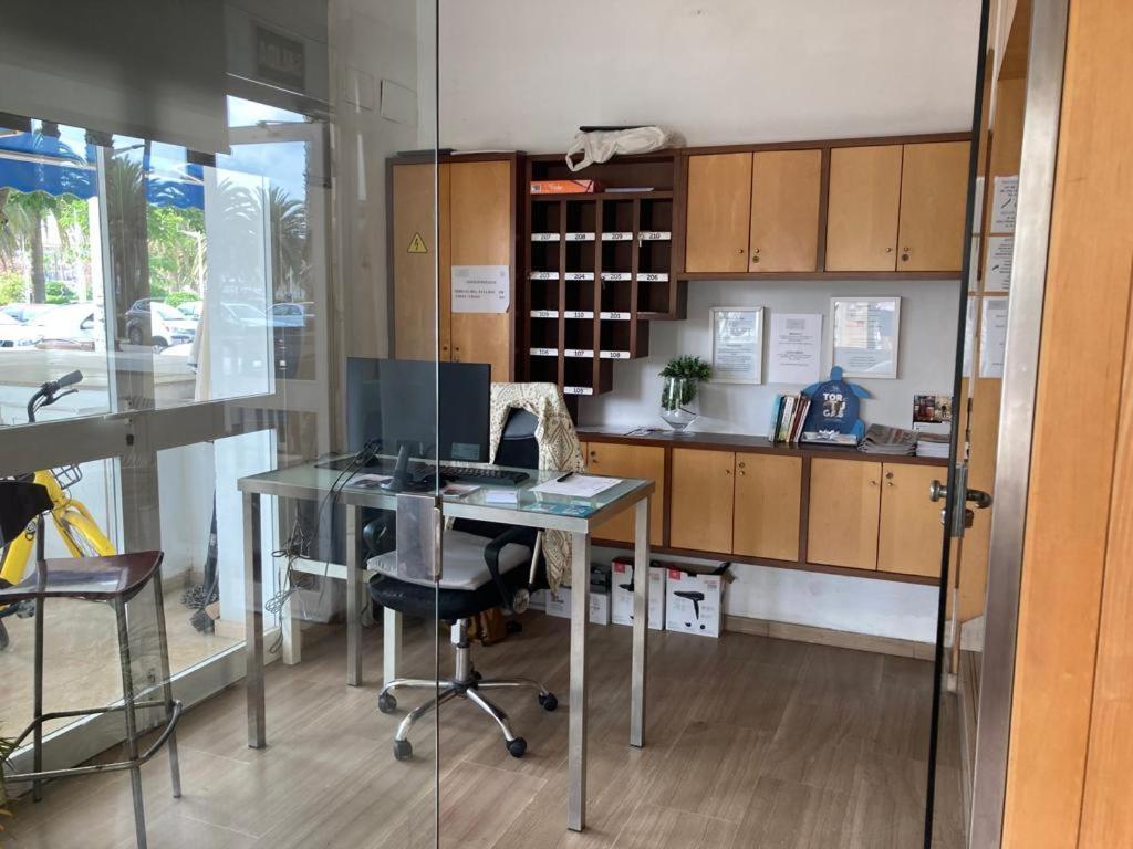 Malvarrosa Beach Rooms Valencia Ngoại thất bức ảnh