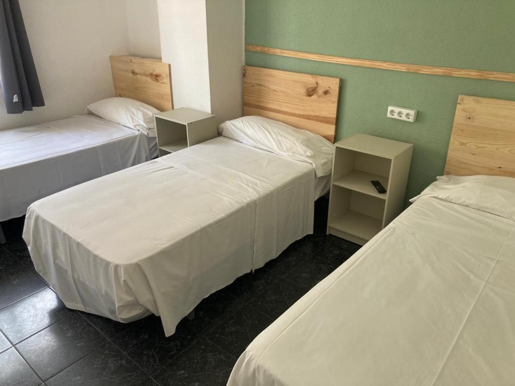 Malvarrosa Beach Rooms Valencia Ngoại thất bức ảnh