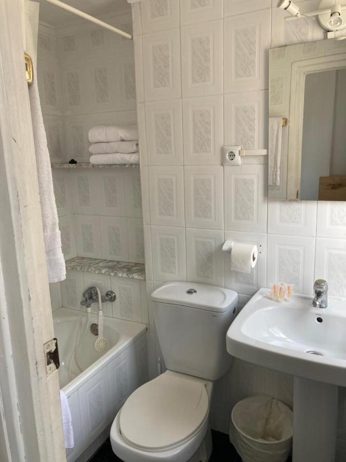 Malvarrosa Beach Rooms Valencia Ngoại thất bức ảnh